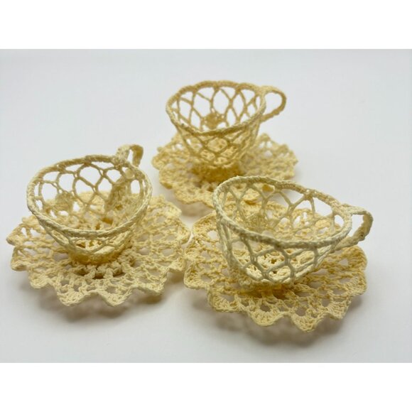 Handmade Crochet 3 Teapots and 3 Tea Cups with Saucers and Doily Set Starched - Picture 12 of 15